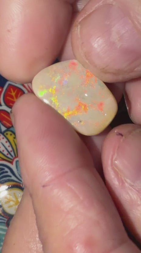Opal rubs S2 2
