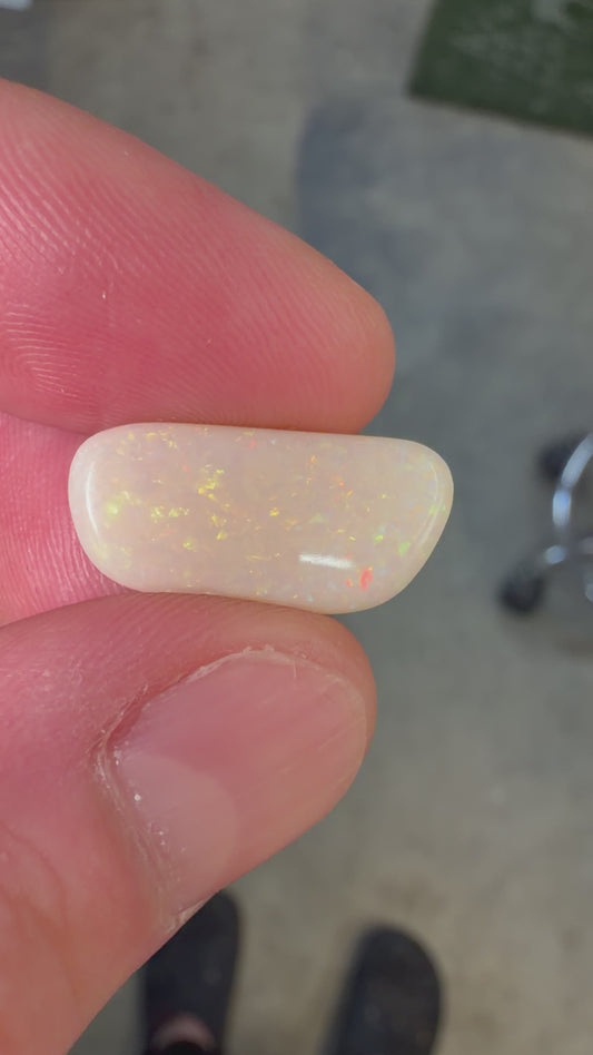 Opal pendant TR3